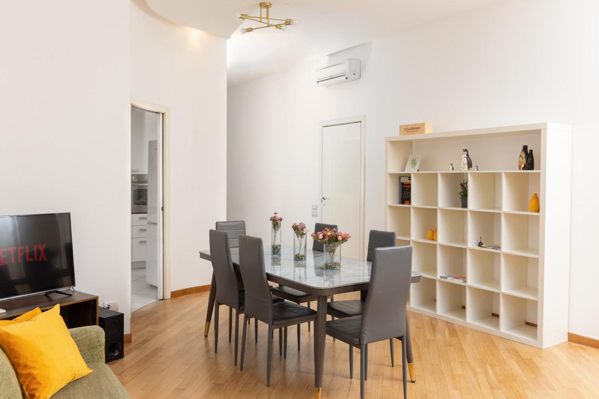 Free Parking Exclusive Apartment Magritte Style Milano Exterior foto
